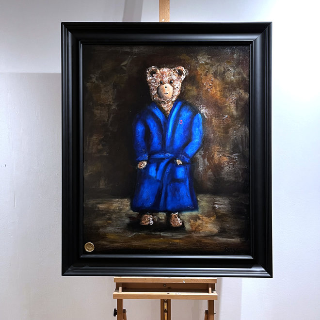 Olieverf schilderij- 80x100 cm -Rick Triest -Sir Bobby de teddybeer -   ‘’Sir Bobby in Bathrobe’’ - Lapiz Lazulli