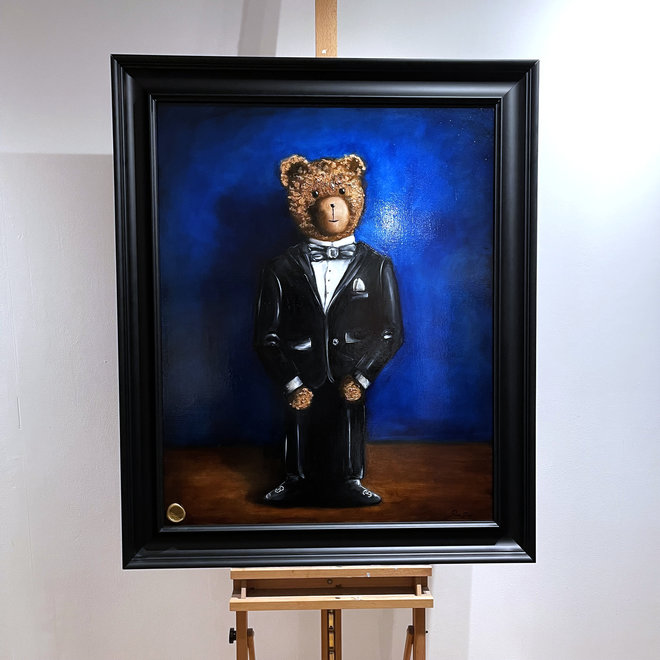 Oil Painting - Rick Triest - 80x100 cm - Sir Bobby the Teddybear  - Sir Bobby in Black tie