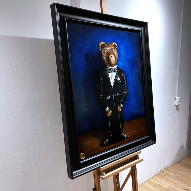 Oil Painting - Rick Triest - 80x100 cm - Sir Bobby the Teddybear  - Sir Bobby in Black tie