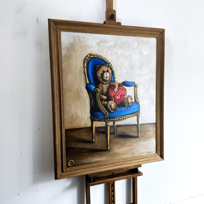 Oil Painting - Rick Triest - 80x100 cm - Sir Bobby the Teddybear - Lady Bobby  met haar Chanel heart bag