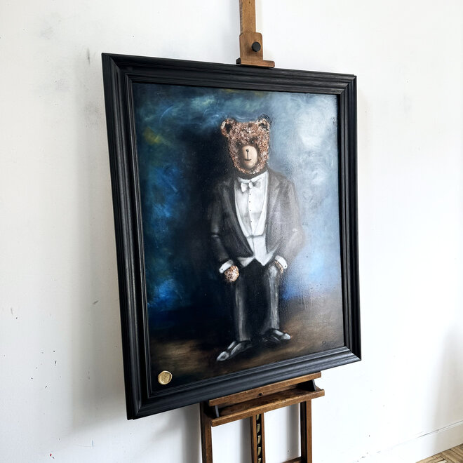 Oil painting - Rick Triest - 80x100 cm - Sir Bobby the Teddybear - Sir Bobby in white tie