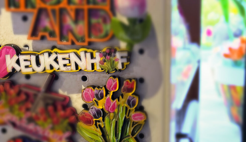 Gespot: Keukenhof verkoopt magneten van Designed by Rick Triest - Seizoen '24