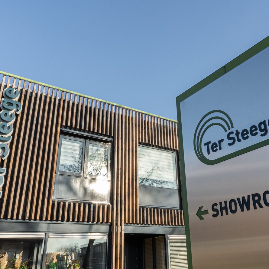 Designed by Rick Triest B2B