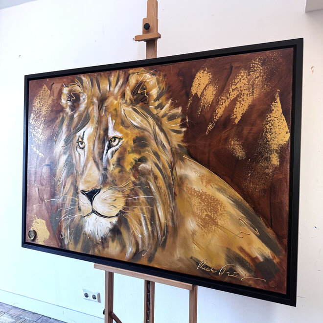 Schilderij- 100x150cm - Rick Triest - Gold of the Savanne - Leeuw in gebrande omber