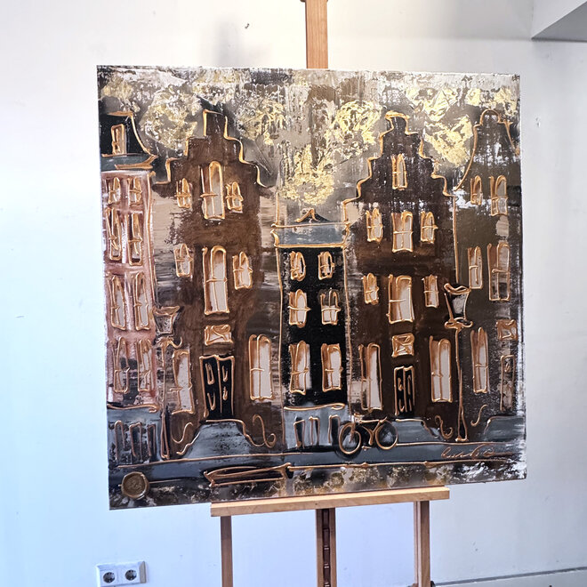 Schilderij- 100x100cm - Rick Triest - Amsterdam LUXURY style -  grachten gevels in omber & Gold #235