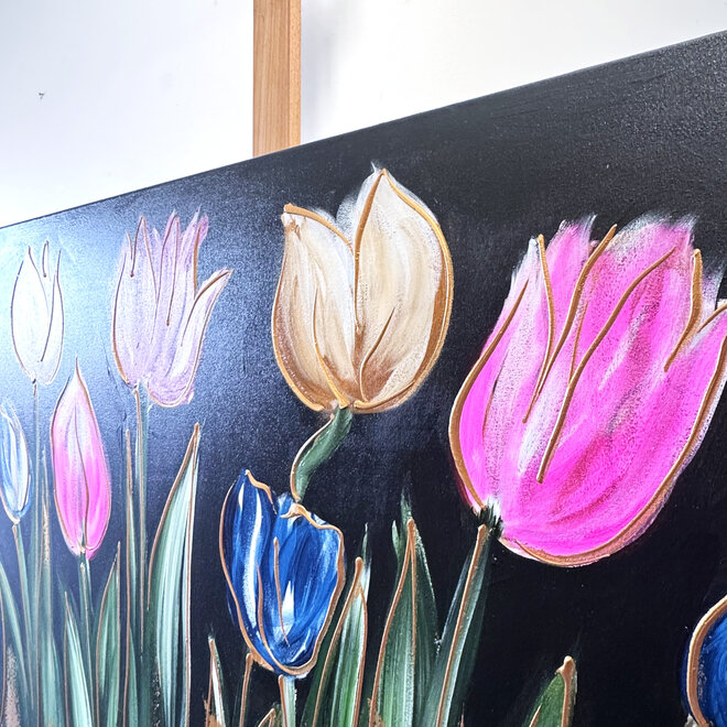 Schilderij - 80x120 cm - Rick Triest - kleurrijke tulpen - Black & Gold #2