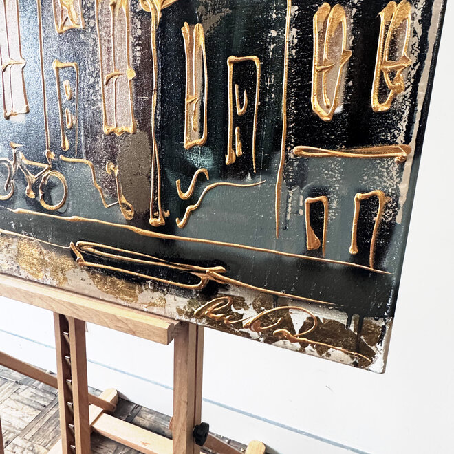 Schilderij- 100x100cm - Rick Triest - Amsterdam LUXURY style -  grachten gevels in omber & Gold #237