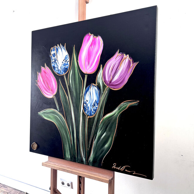 Schilderij- 100x100cm - Rick Triest - Tulpenmanie - kleurrijke tulpen - Black & Gold #5