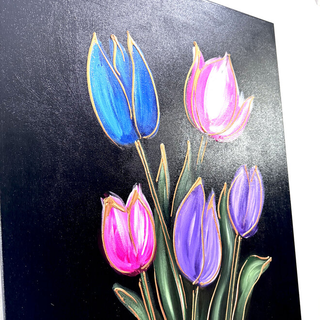Schilderij - 70x100 cm - Rick Triest - kleurrijke tulpen - Black & Gold #2