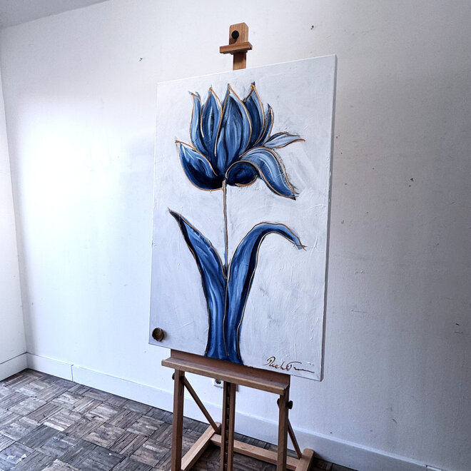 Schilderij - 80x120 cm - Rick Triest -  XL delft tulp - Blue and gold - 4,5cm dik