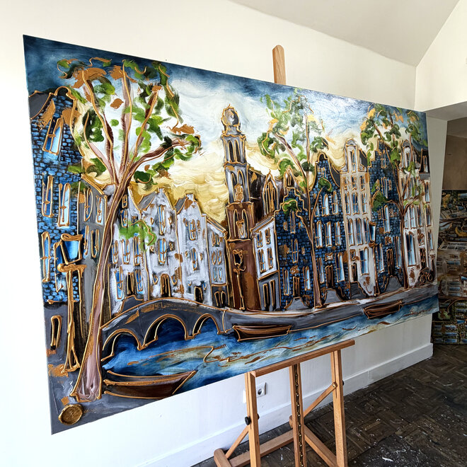 Schilderij- Rick Triest - 100x150 cm  - Amsterdam Signature Gold Series - Prinsengracht - Blue & Gold - Westertoren