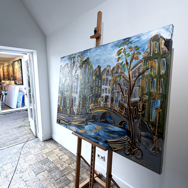 Schilderij- Rick Triest - 100x150 cm - Amsterdam Signature Gold Series - Prinsengracht - Blue & Gold # 1247