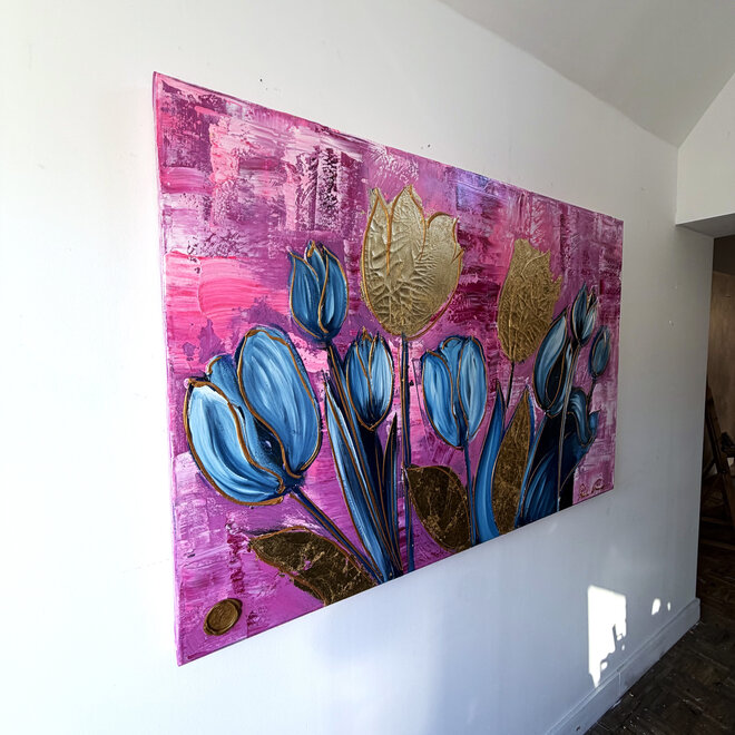 Schilderij - 100x150 cm - Rick Triest - Tulpenmanie - Compositie van tulpen met goud #18