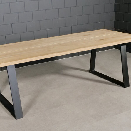 Stalen trapeze poten - zwart - koker: 2x10 cm - breedte: 90 cm - hoogte: 72 cm - zwarte trapezium tafelpoot - gecoat metaal / staal
