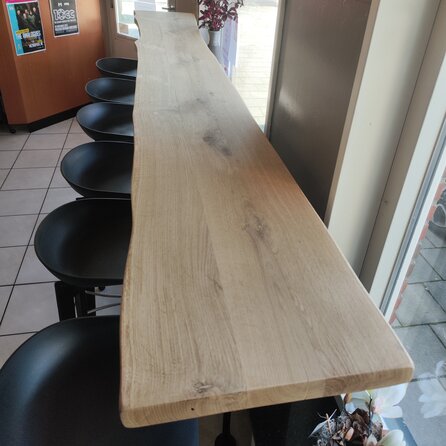 Eiken bankblad - boomstam rand - 4 cm dik - rustiek eikenhout (B/C) - verlijmd, brede lamel (+10 cm) - 40 mm Eiken bankblad - boomstam rand - 4 cm dik - rustiek eikenhout (B/C) - verlijmd, brede lamel (+10 cm) - 40 mm