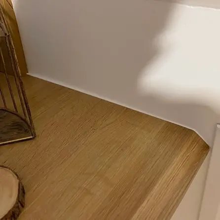 Eiken vensterbank - op maat - 2,7 cm dik - rustiek eikenhout (B/C) - verlijmd, brede lamel (9-12 cm) - 27 mm