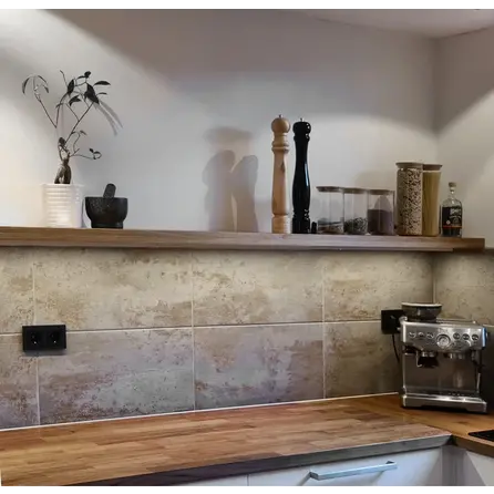 Eiken wandplank zwevend - op maat - 3 cm dik - rustiek eikenhout (B/C) - incl. blinde plankdragers (onzichtbaar) - 30 mm