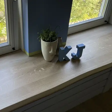 Eiken tafelblad - boomstam rand (CNC) - op maat - 2,7 cm dik - foutvrij eikenhout (A/B) - verlijmd, brede lamel (9-12 cm) - 27 mm
