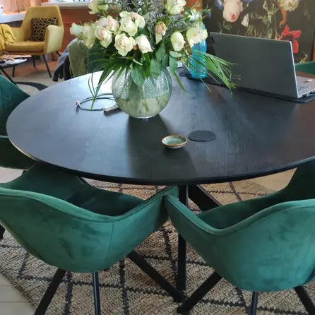 Eiken tafelblad - rond - 3 cm dik - rustiek eikenhout (B/C) - verlijmd, smalle lamel - 30 mm Eiken tafelblad - rond - 3 cm dik - rustiek eikenhout (B/C) - verlijmd, smalle lamel - 30 mm