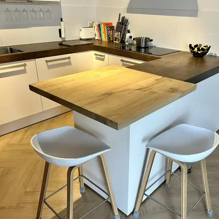 Eiken tafelblad - vierkant - op maat - 4 cm dik - rustiek eikenhout (B/C) - verlijmd, brede lamel (9-12 cm) - 40 mm Eiken tafelblad - vierkant - op maat - 4 cm dik - rustiek eikenhout (B/C) - verlijmd, brede lamel (9-12 cm) - 40 mm