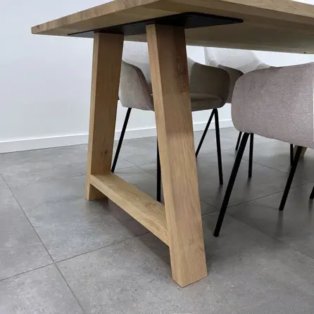Eiken A tafelpoten - rustiek - balk: 4x10 cm - breedte: 78 cm - hoogte: 72 cm - A-poot (eetkamer)tafel - rustiek eikenhout (B/C)