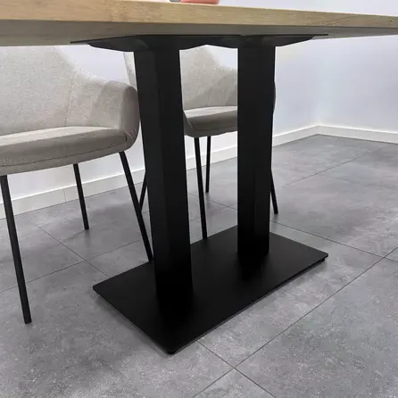 Gietijzeren horeca onderstel - zwart - 8x8 cm - voet: 40x70 cm - hoogte: 72 cm - horeca tafelonderstel met voet - gecoat metaal / staal