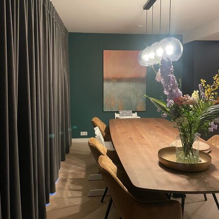 Eiken tafelblad - Deens ovaal met verjongde rand - 2,8 cm dik - rustiek eikenhout (B/C) - verlijmd, medium lamel - 28 mm Eiken tafelblad - Deens ovaal met verjongde rand - 2,8 cm dik - rustiek eikenhout (B/C) - verlijmd, medium lamel - 28 mm