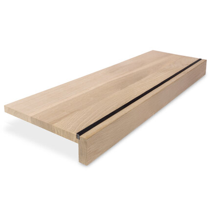 Eiken overzettrede - op maat - 2 cm dik - met neus van 7 cm hoog - foutvrij eikenhout (A/B) - verlijmde overzet traptrede - 20 mm Eiken overzettrede - op maat - 2 cm dik - met neus van 7 cm hoog - foutvrij eikenhout (A/B) - verlijmde overzet traptrede - 20 mm
