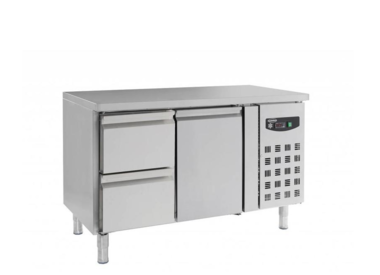 Refrigerated and freezer workbenches