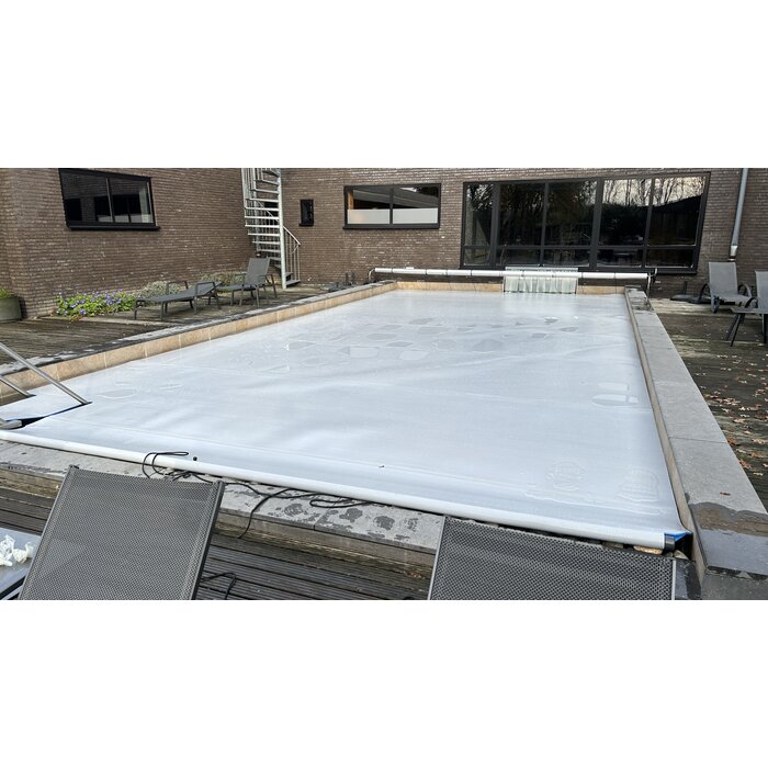 Blue poolcovers Blue Poolcover 6mm grijs bestellen? Lees de omschrijving hieronder voor extra uitleg.