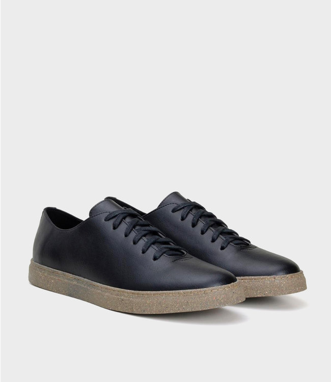 Brave Gentleman Weekend Sneaker - Black | Single cut vegan sneakers