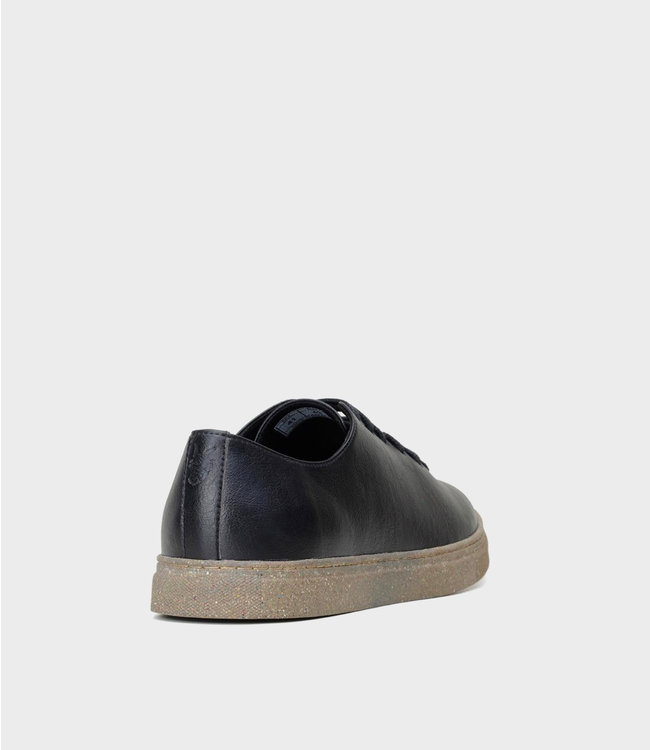 Brave Gentleman Weekend Sneaker - Black | Single cut vegan sneakers