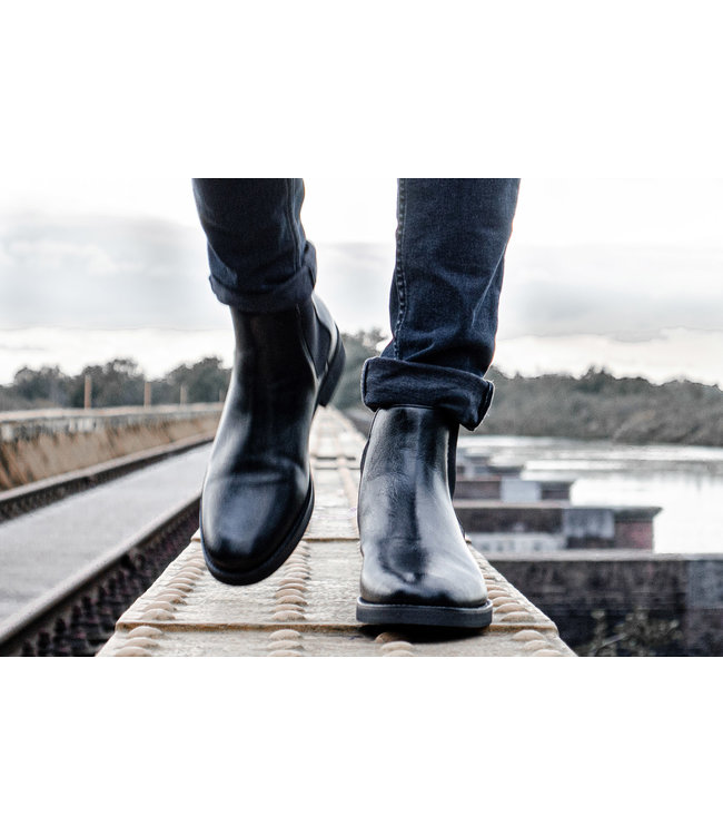 Brave Gentleman Lover - Black | High quality vegan Chelsea boots