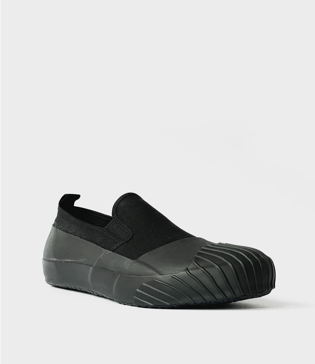 Moonstar ALW Slip-on - Black | Vulcanized vegan sneakers