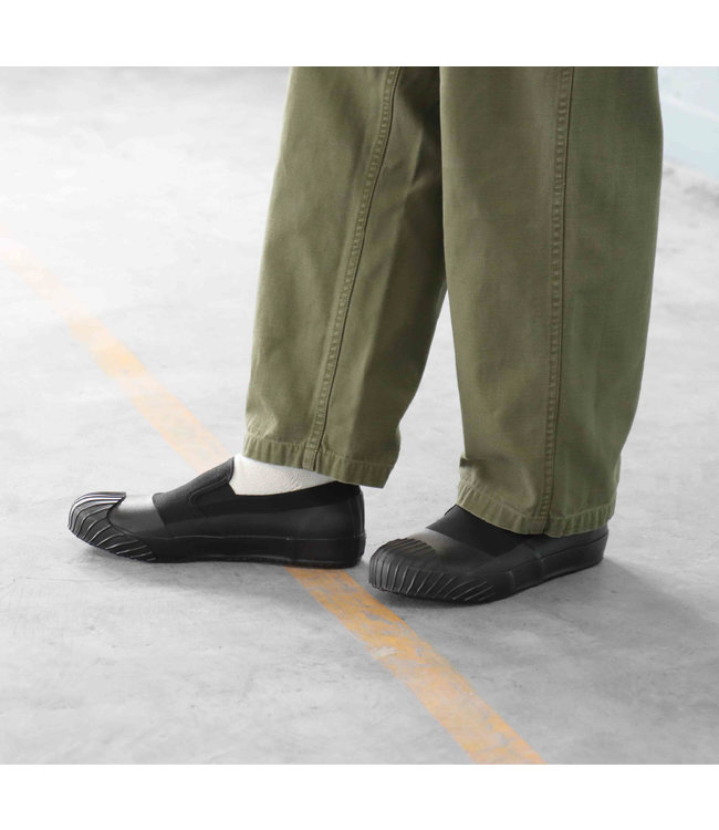 Moonstar ALW Slip-on - Black | Vulcanized vegan sneakers