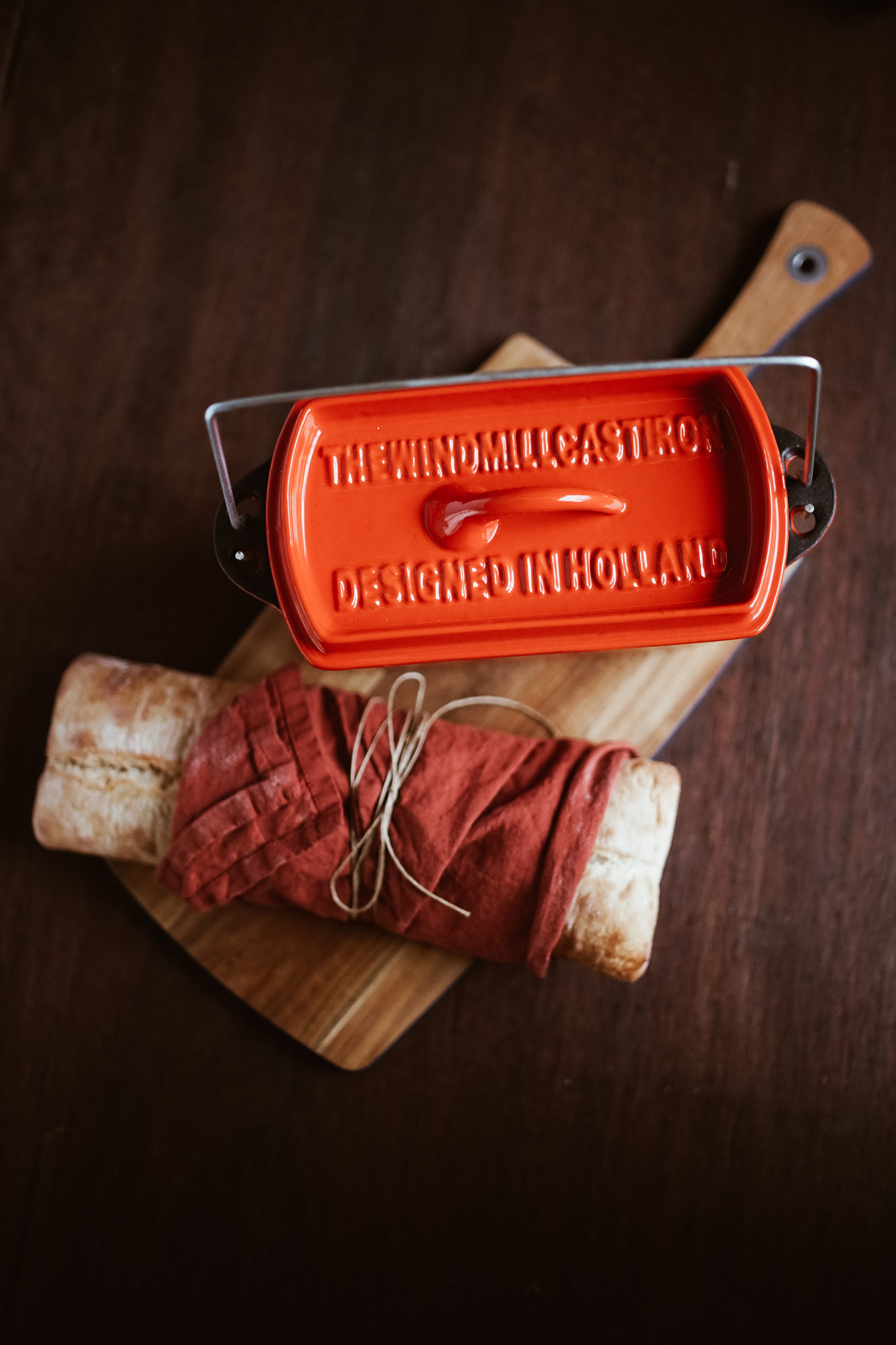 The Windmill Premium Emaille Loaf 'n Bread Dutch Oven
