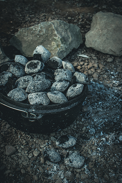 Premium South African Black Wattle Briketten