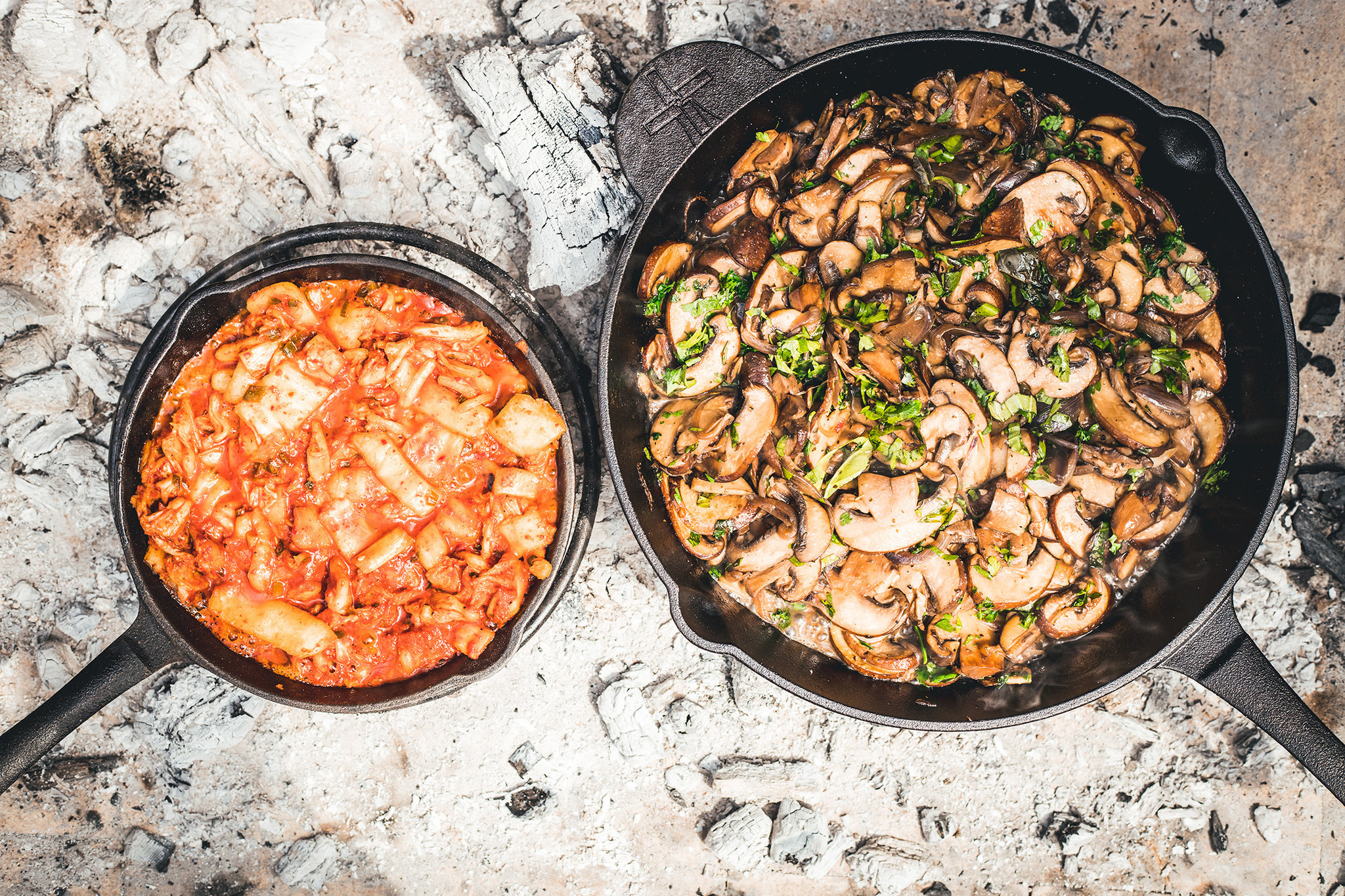 Machen das Kochen zum Vergnügen mit einem Skillet