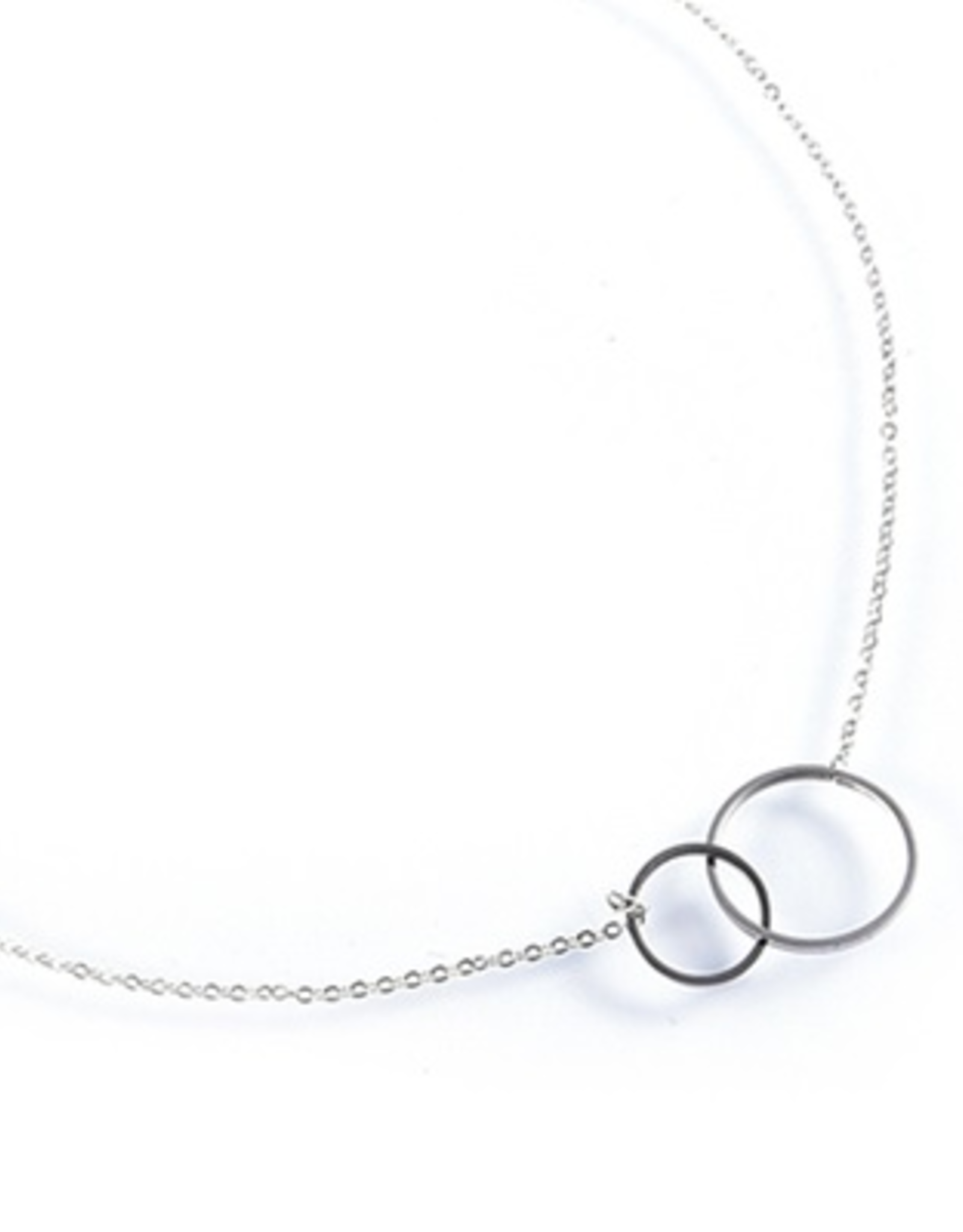 Ketting (N7063-1) dubbele cirkel Zilver - Go Dutch Label.