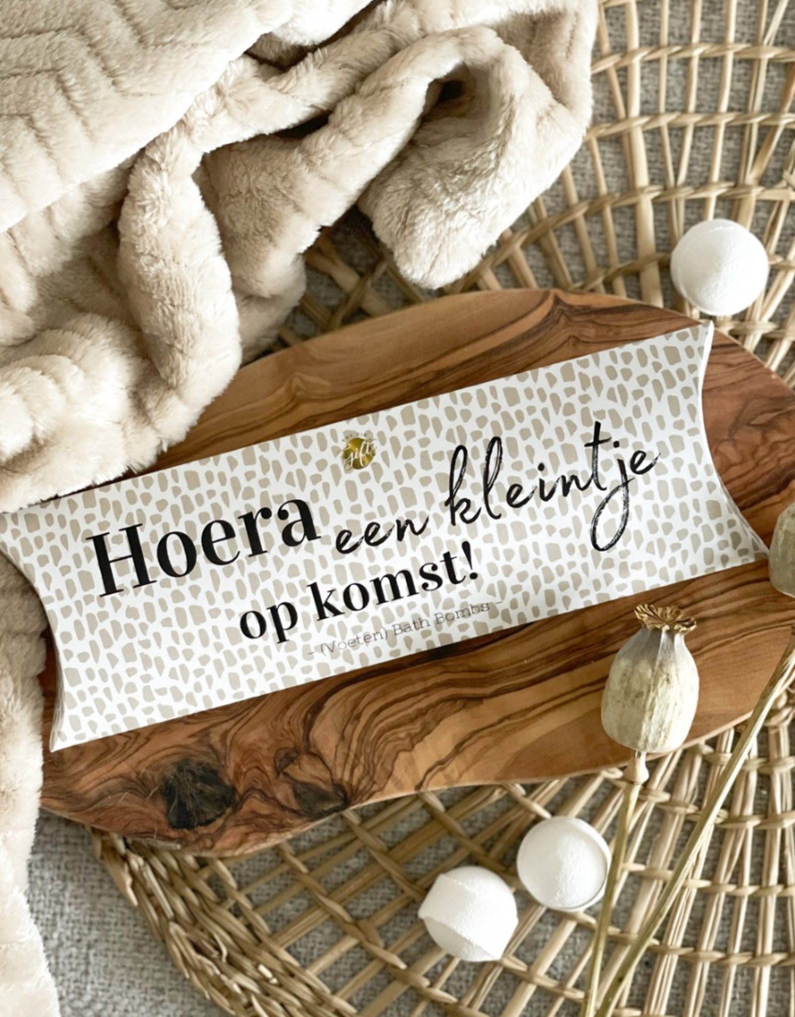 The Big Gifts Gondeldoosje (voeten) Bath bombs "Hoera een kleintje op komst!" - The Big Gifts