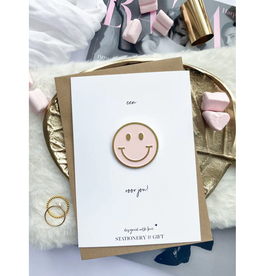 Pin "Happy Face voor jou" roze (incl envelop)