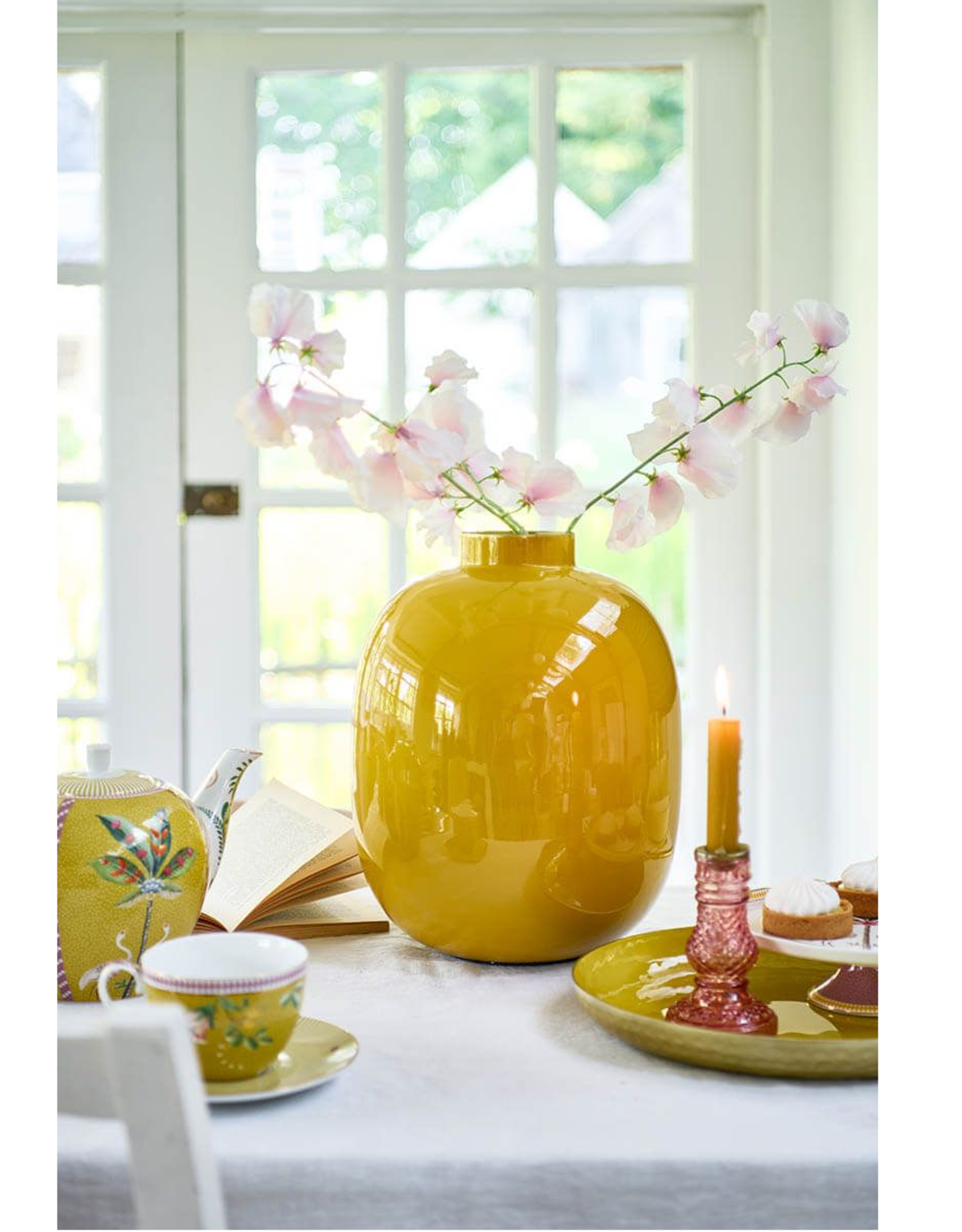Pip Studio Vaas Metaal geel 32cm - Pip Studio