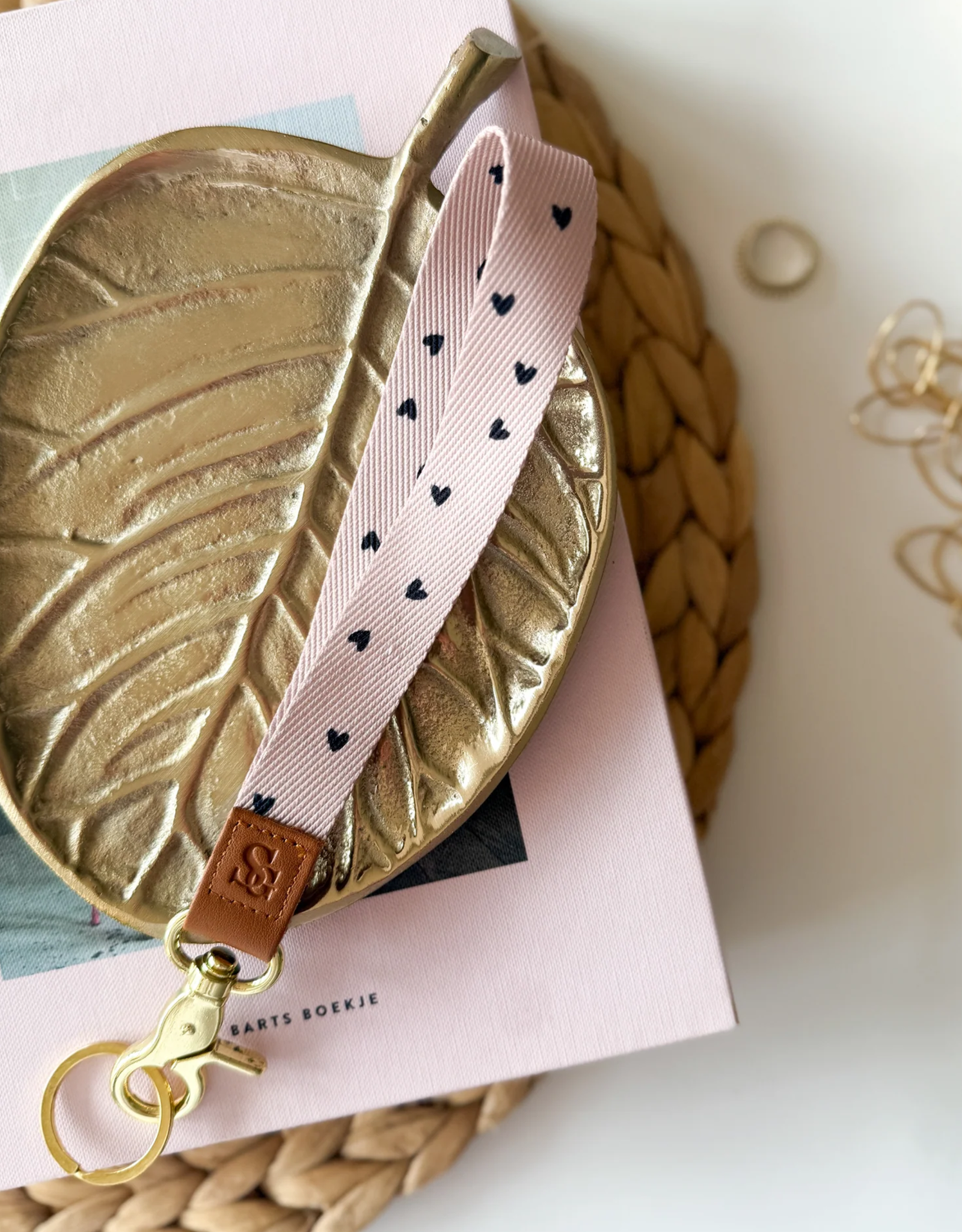 Keycord "Beige Hartjes" 22cm