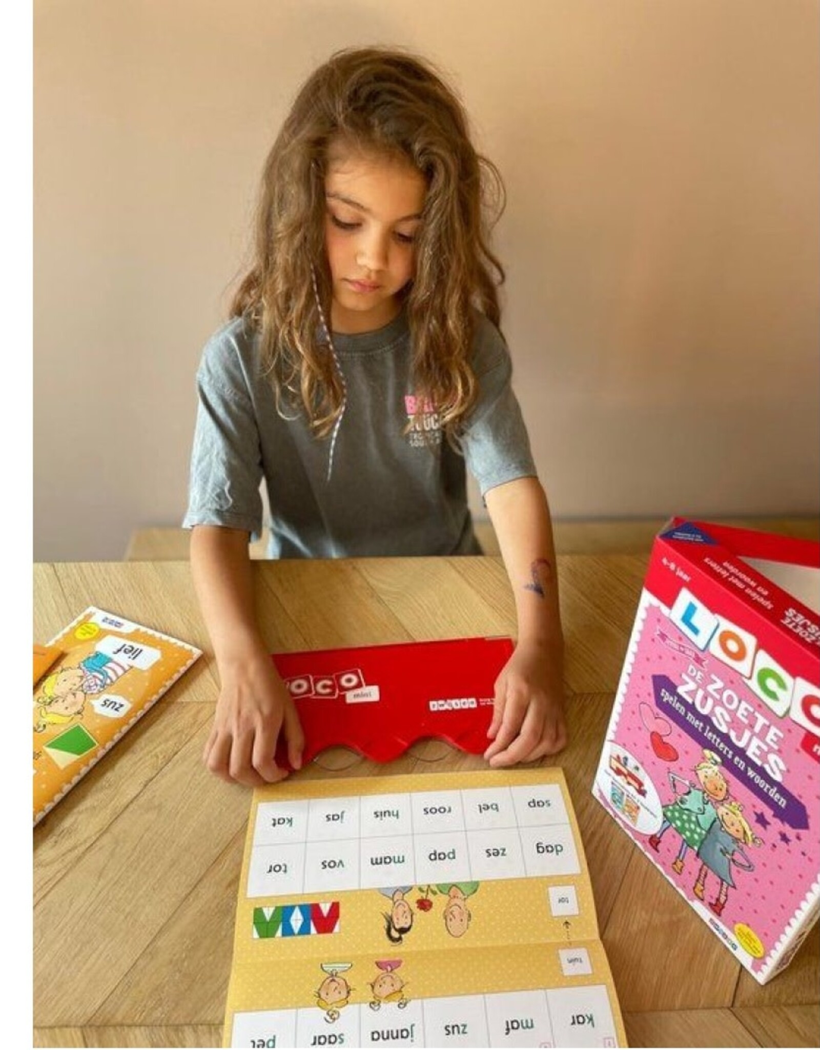 Loco Mini De Zoete Zusjes- Spelen met letters en woorden