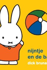 Nijntje en de Bal - Dick Bruna