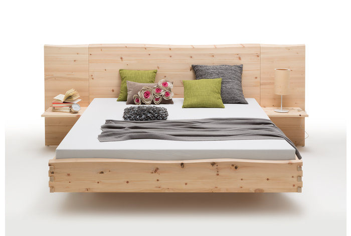 Fijn geslepen en onbehandeld lucht gedroogd zirben uit Oostenrijk