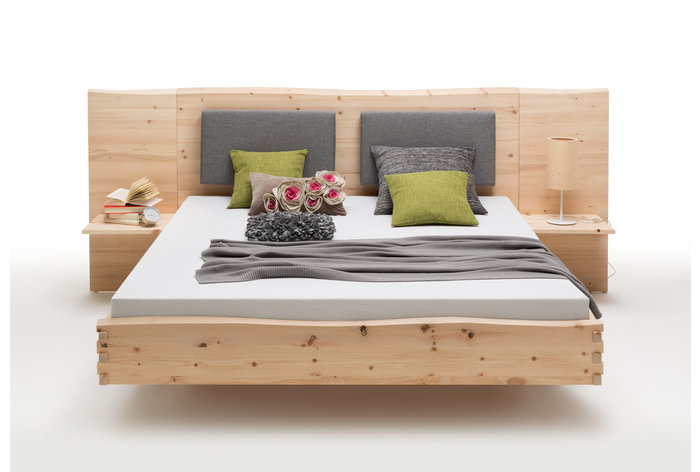 180 x 200 versie in zirben, maar ook in eiken en beukenhout verkrijgbaar