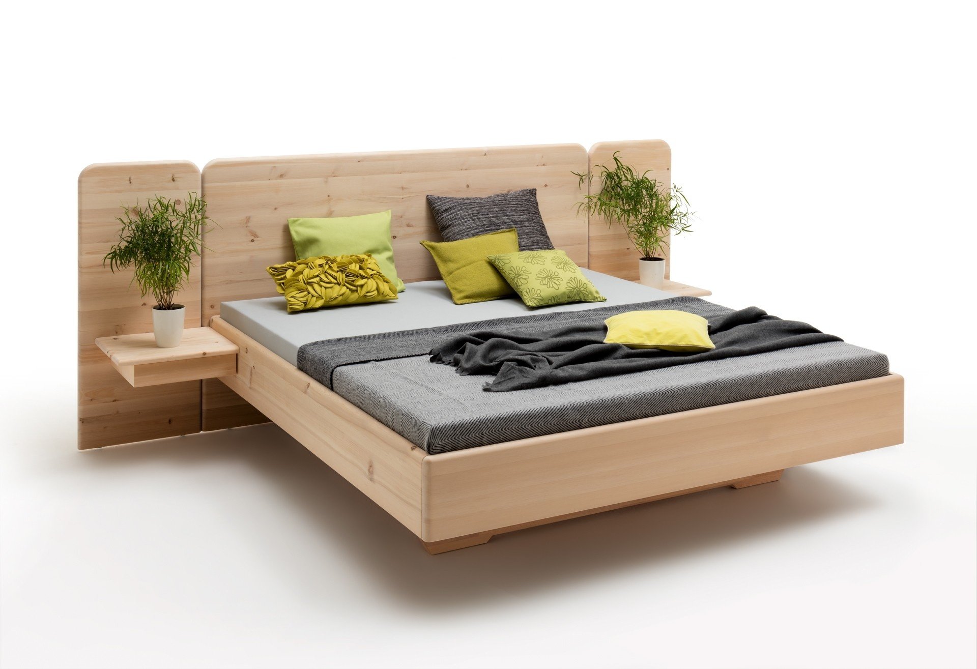 Onwijs Luxe en aromatische zirbenhouten bed met breed hoofdbord | Sotto MU-05