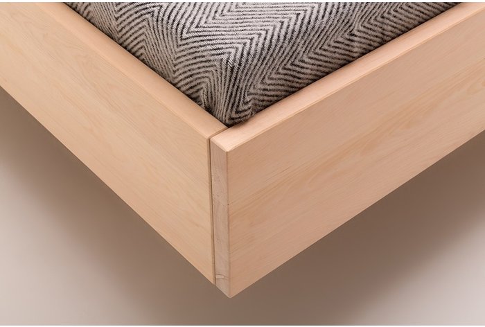 Rechte lijnen geven bed Sciliar een prachtig design in de slaapkamer