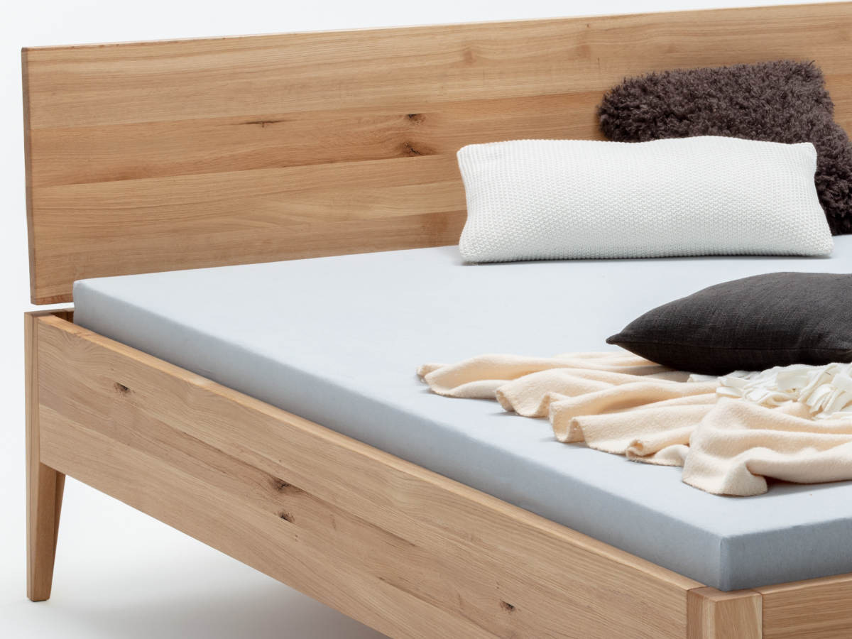 violist als resultaat Dinkarville Minimalistisch wild eiken bed in Scandinavische stijl | Bergen - Massief  Houten Bed